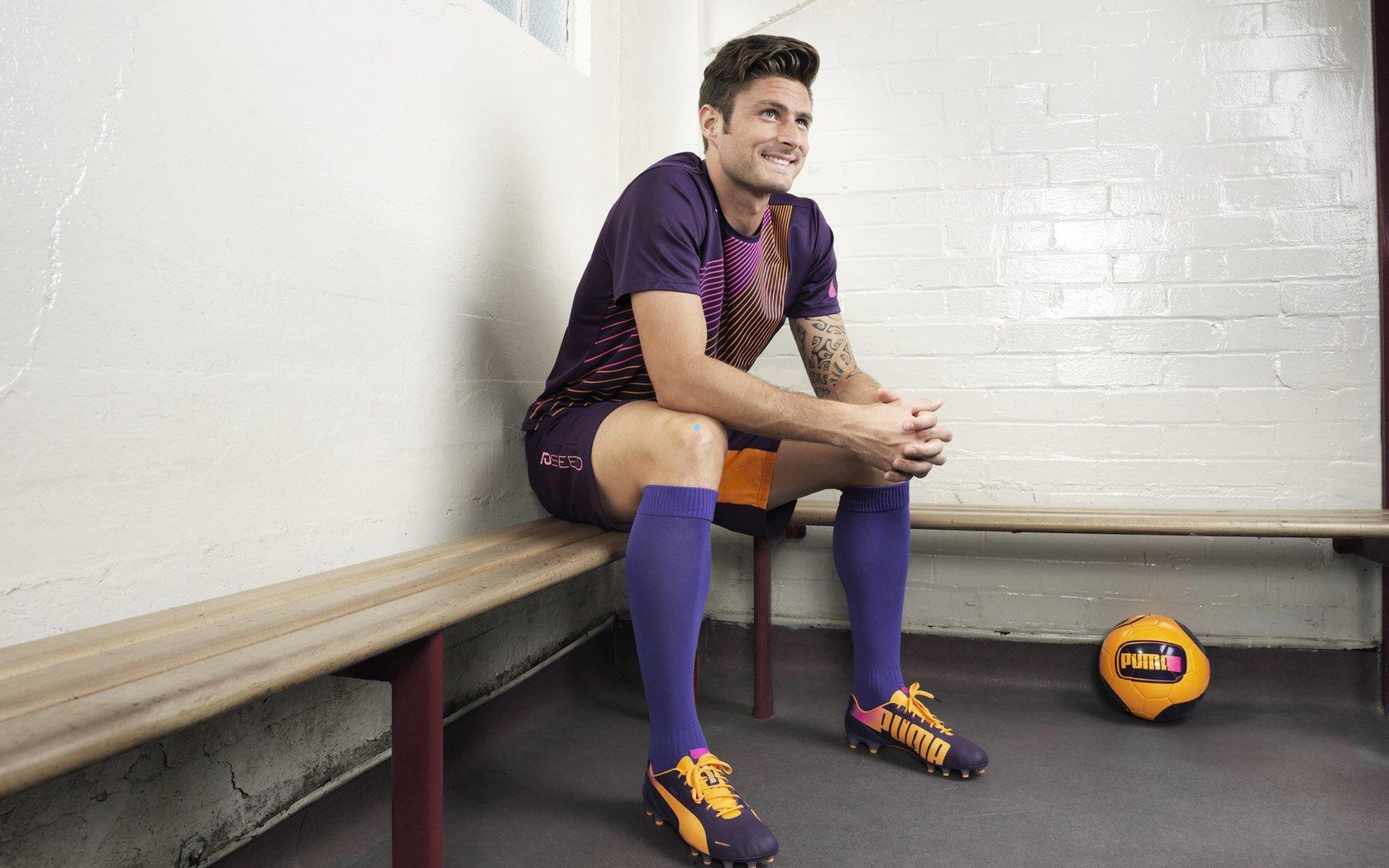 勇毅启新程,绿茵将士誓言全力以赴,踢好2026年征程首战